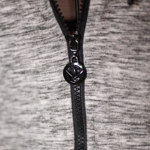 Nicki Minaj Size XLarge Hooded Style Jacket - Picture 6 of 9